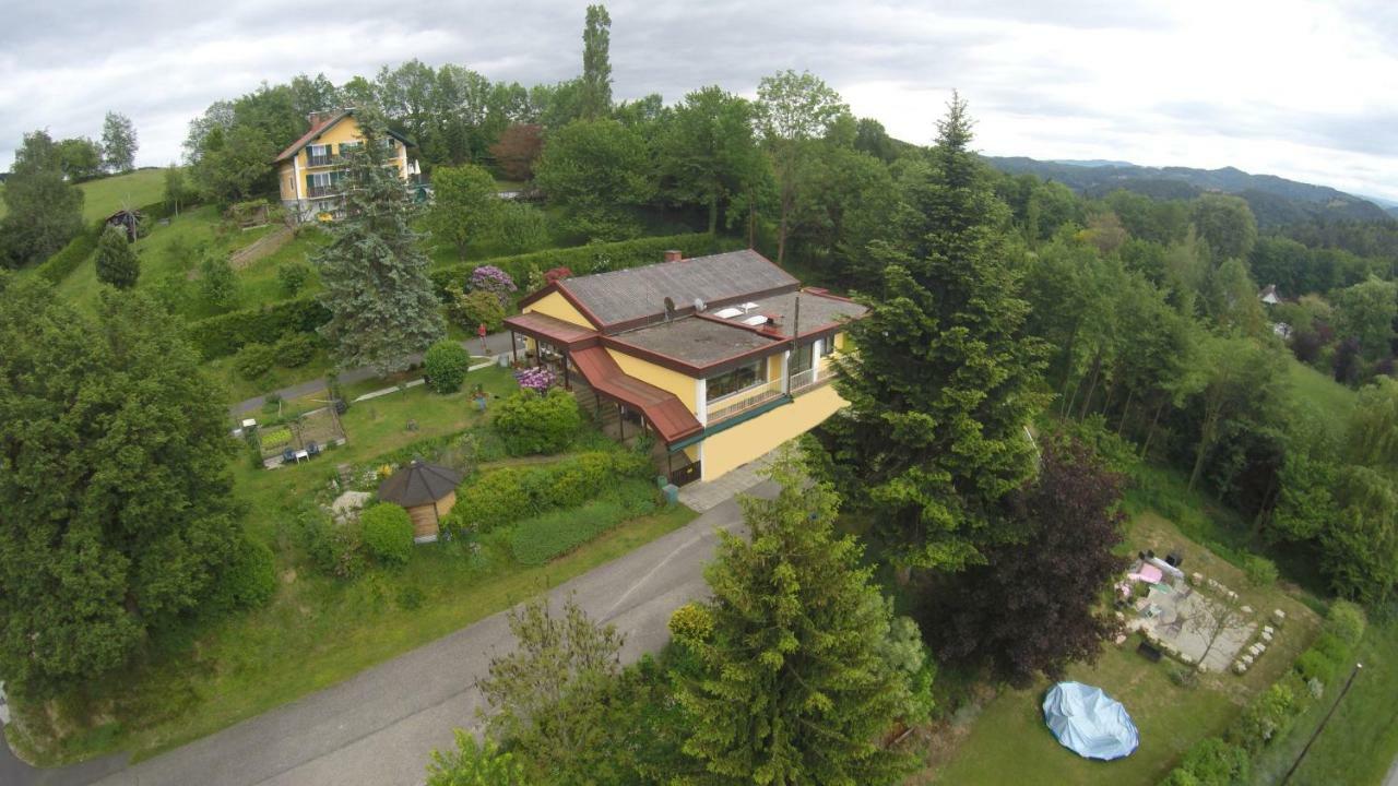 Ferienwohnung Haus Renarth - Michaela Pro Kitzeck im Sausal Exterior foto